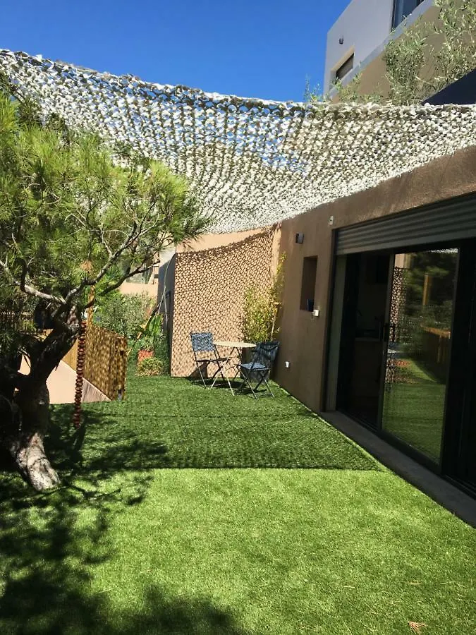 Holiday home Un Nid Dans Les Calanques Villa Ensues-la-Redonne
